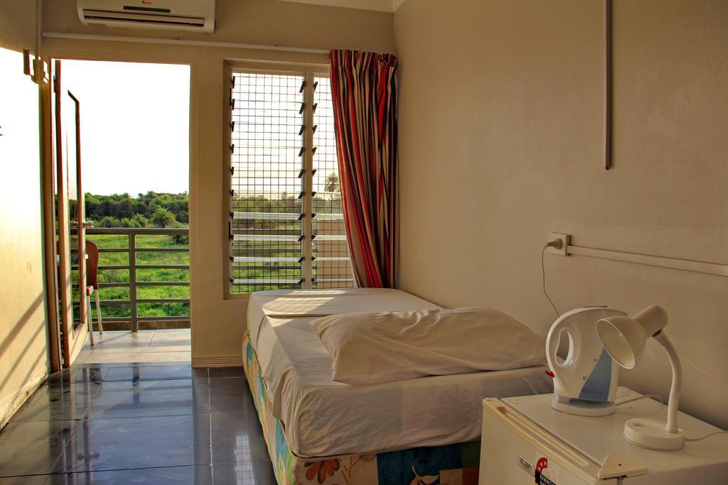 Tropic Of Capricorn Hotel Nadi Buitenkant foto